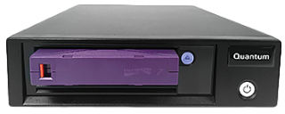 Streamer Quantum LTO-8 SAS Tabletop KIT extern incl. 1 LTO-8 Data Cartridge 