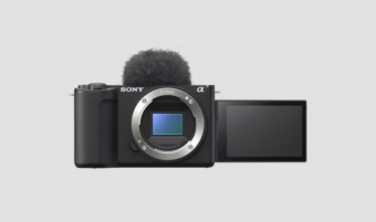 Sony ZV-E10 + 16-50 mm f/3.5-5.6 OSS II 