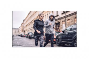 Mur d'image 55" 24/7 500cd 3.5mm bord à 