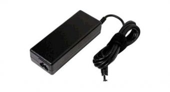 Toshiba 15V 4A 60W 6.3X3.0mm Clover 