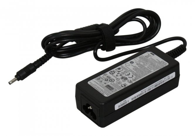 Samsung AC Adapter (40W 19V 2.1A) 