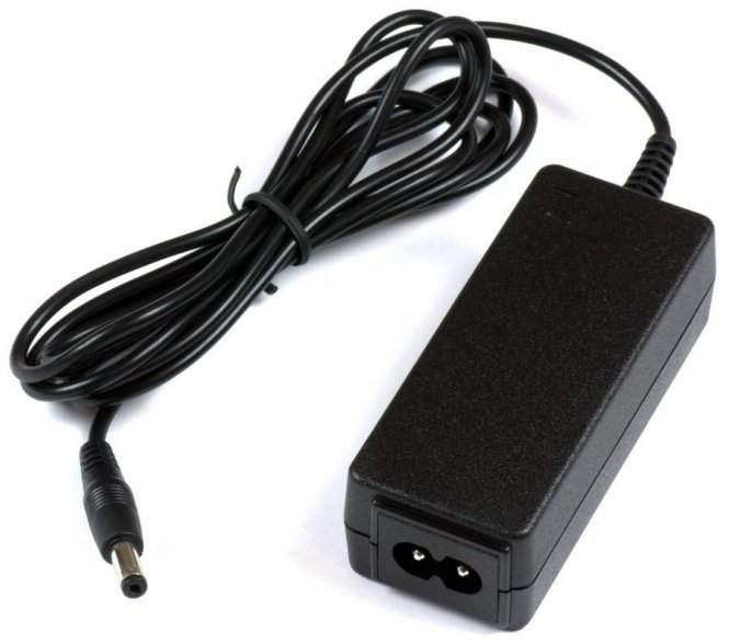 CoreParts Power Adapter 30W 19V 1.6A 