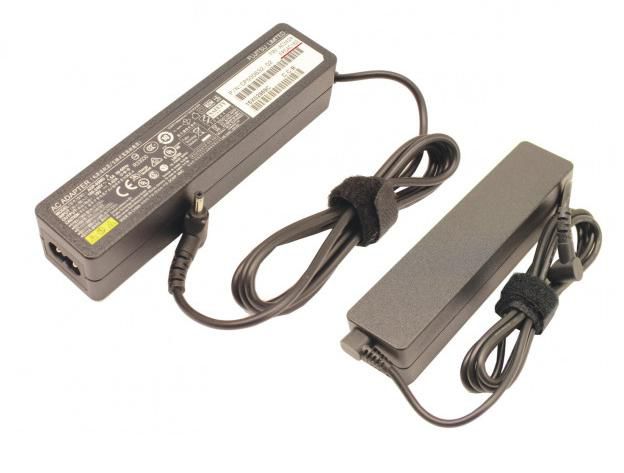 Fujitsu AC Adaptor 19V 65W 