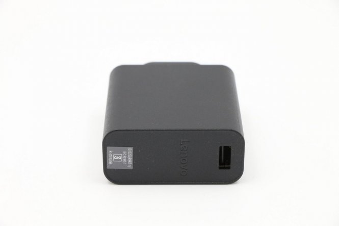 Lenovo ADL65WDD 20V 5V 3 25A 65W COO 