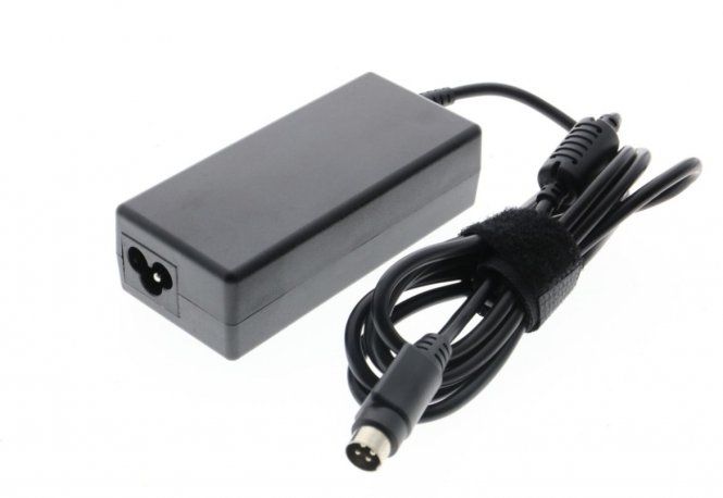 CoreParts Power Adapter for HP - disponible 48 / 72h 